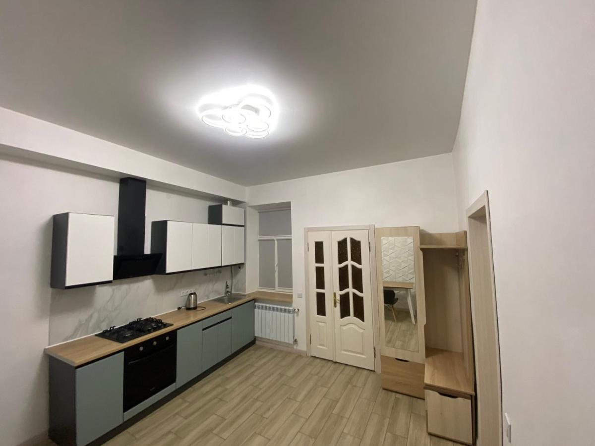 Vodna White Apartment Λβιβ Εξωτερικό φωτογραφία